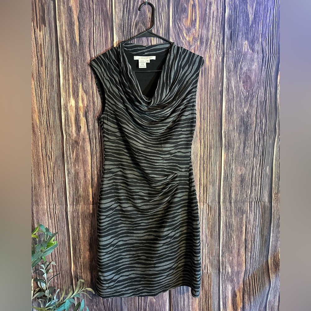 Studio M Charcoal and Slate Patterned Top